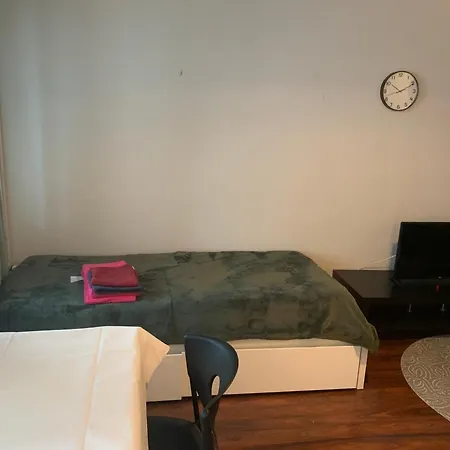 Yksioe Juna-aseman Vieressae Иисалми